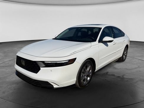 Certified 2024 Honda Accord EX-L image 9