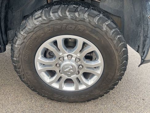 Used 2018 RAM 2500 Laramie AWD/4WD image 10