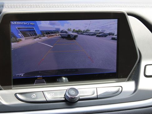 Used 2020 Chevrolet Blazer LT FWD image 16