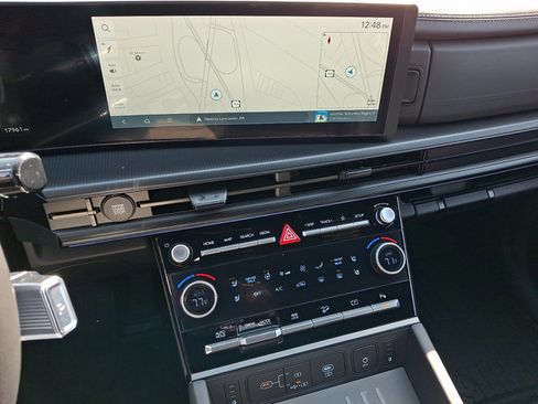 Used 2024 Hyundai Santa Fe Calligraphy image 16