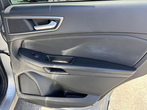 Used 2023 Ford Edge SEL AWD/4WD image 11
