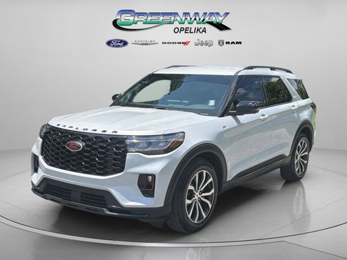 Used 2026 Ford Explorer ST-Line RWD image 5