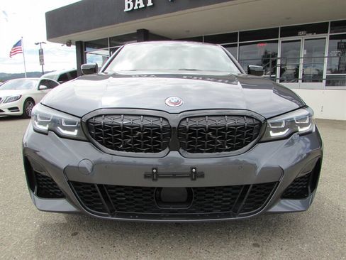 Used 2022 BMW M340i RWD image 2