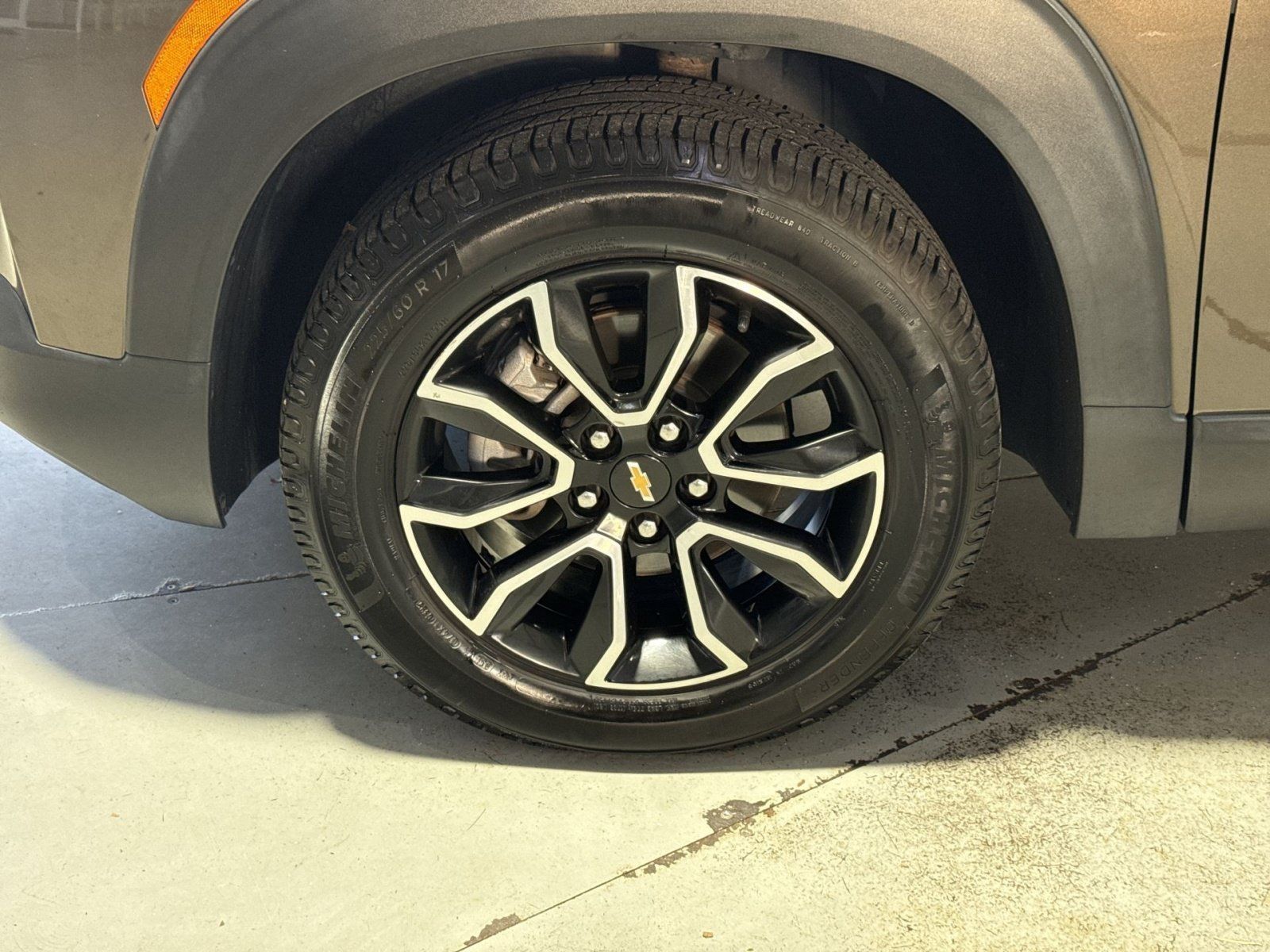 Used 2021 Chevrolet TrailBlazer ACTIV w/ Sun and Liftgate Package AWD/4WD image 13