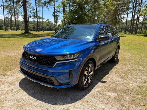 Used 2023 Kia Sorento S w/ Panoramic Sunroof Package FWD image 1