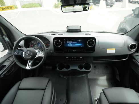 New 2026 Mercedes-Benz Sprinter 2500 image 15