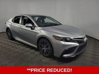 Used 2023 Toyota Camry SE video 2