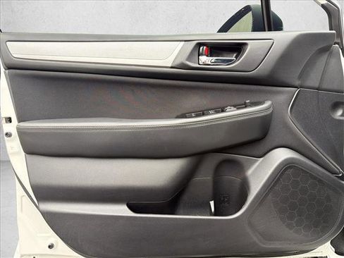 Used 2019 Subaru Legacy 2.5i Premium image 10