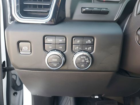 Certified 2024 GMC Sierra 1500 Denali w/ Technology Package image 30