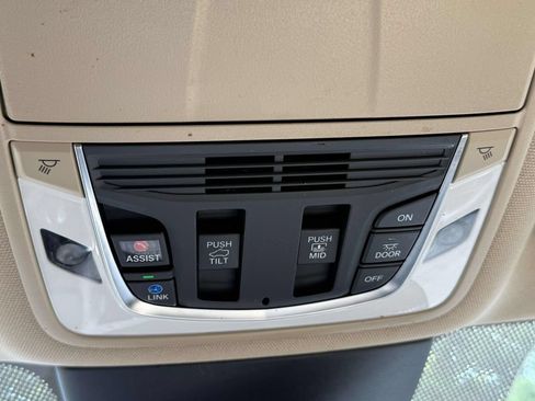 Certified 2024 Acura MDX SH-AWD image 28