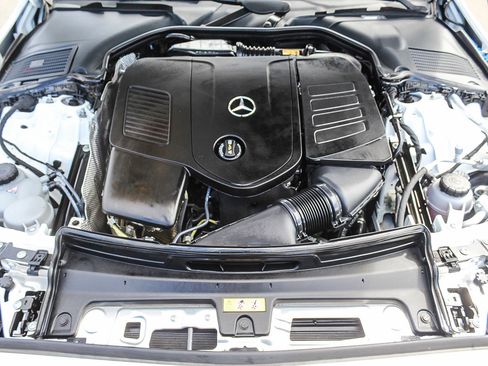 Used 2025 Mercedes-Benz C 300 Sedan image 27