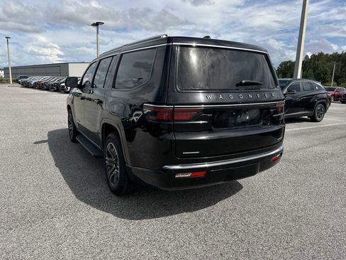Used 2023 Jeep Wagoneer Series II image 4