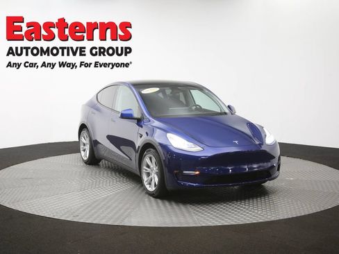 Used 2021 Tesla Model Y Long Range AWD/4WD image 46