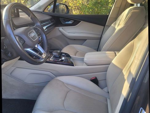 Used 2018 Audi Q7 3.0T Prestige w/ Prestige Package image 16