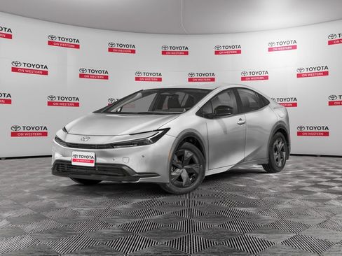 New 2026 Toyota Prius LE FWD image 1