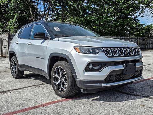 Used 2025 Jeep Compass Limited AWD/4WD image 1