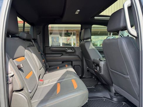 Used 2024 GMC Sierra 2500 AT4 w/ AT4 Premium Plus Package AWD/4WD image 23