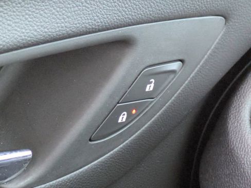 Certified 2024 Chevrolet Equinox LS w/ LS Convenience Package image 25