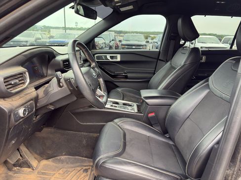 Used 2022 Ford Explorer ST AWD/4WD image 10