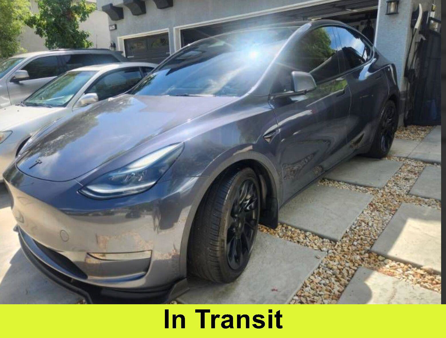 Used 2023 Tesla Model Y Long Range AWD/4WD image 1