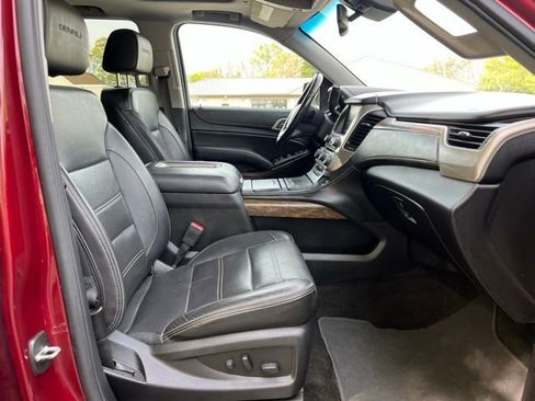 Used 2018 GMC Yukon Denali w/ Open Road Package AWD/4WD image 19