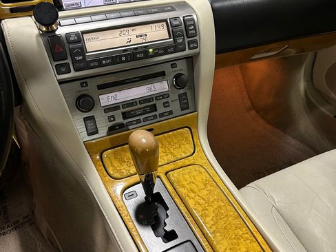 Used 2002 Lexus SC 430 Convertible image 12