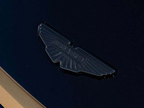 Used 2024 Aston Martin Valour image 22