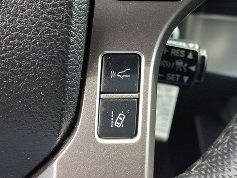 Used 2022 Toyota Tacoma SR5 AWD/4WD image 27