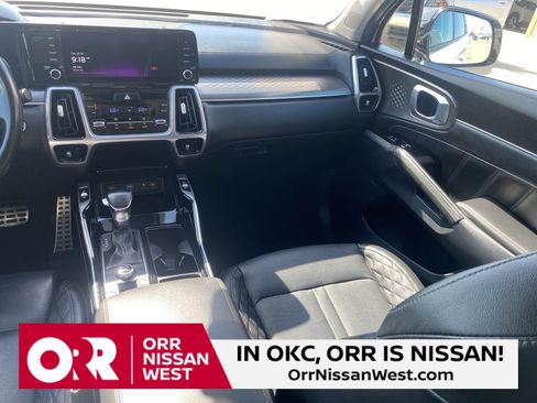 Used 2022 Kia Sorento SX image 19