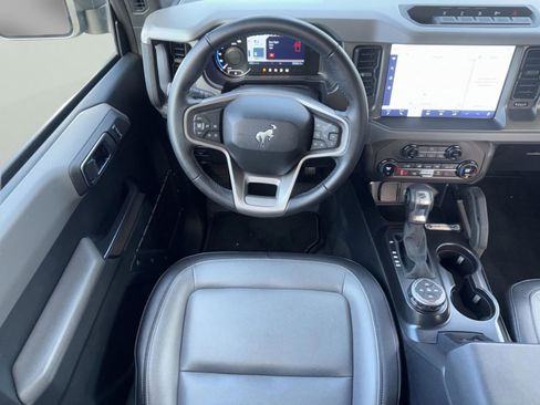 Used 2024 Ford Bronco Everglades image 8