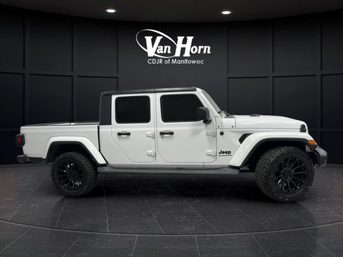 Used 2021 Jeep Gladiator Sport AWD/4WD image 8