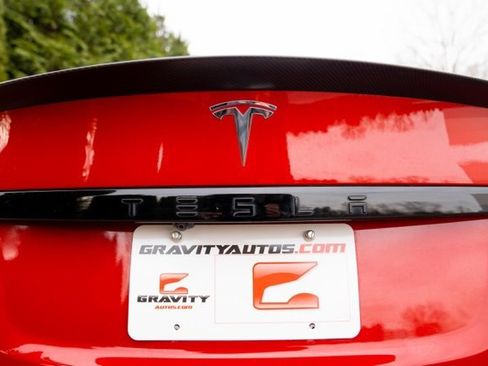 Used 2021 Tesla Model S Plaid image 17