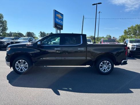 Used 2023 Chevrolet Silverado 1500 LTZ w/ Z71 Off-Road Package AWD/4WD image 8