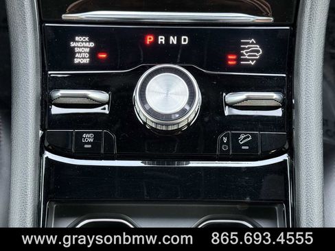 Used 2022 Jeep Grand Cherokee Summit w/ Luxury Tech Group V image 20