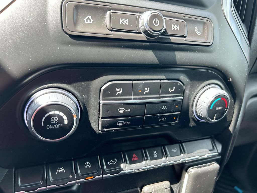 Used 2024 Chevrolet Silverado 1500 Custom RWD image 22