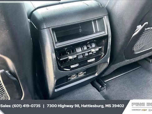 Used 2024 Jeep Grand Cherokee Laredo X RWD image 25