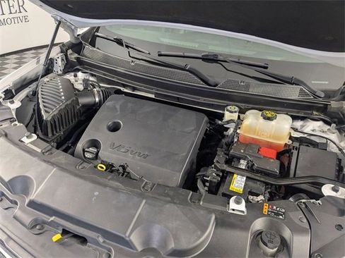 Used 2022 Chevrolet Traverse LT w/ LPO, 'HIT The Road' Package image 36