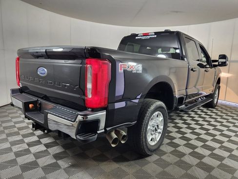 Used 2025 Ford F250 XLT w/ FX4 Off-Road Package AWD/4WD image 7