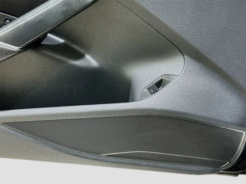 Used 2020 Volkswagen Passat 2.0T SEL image 19