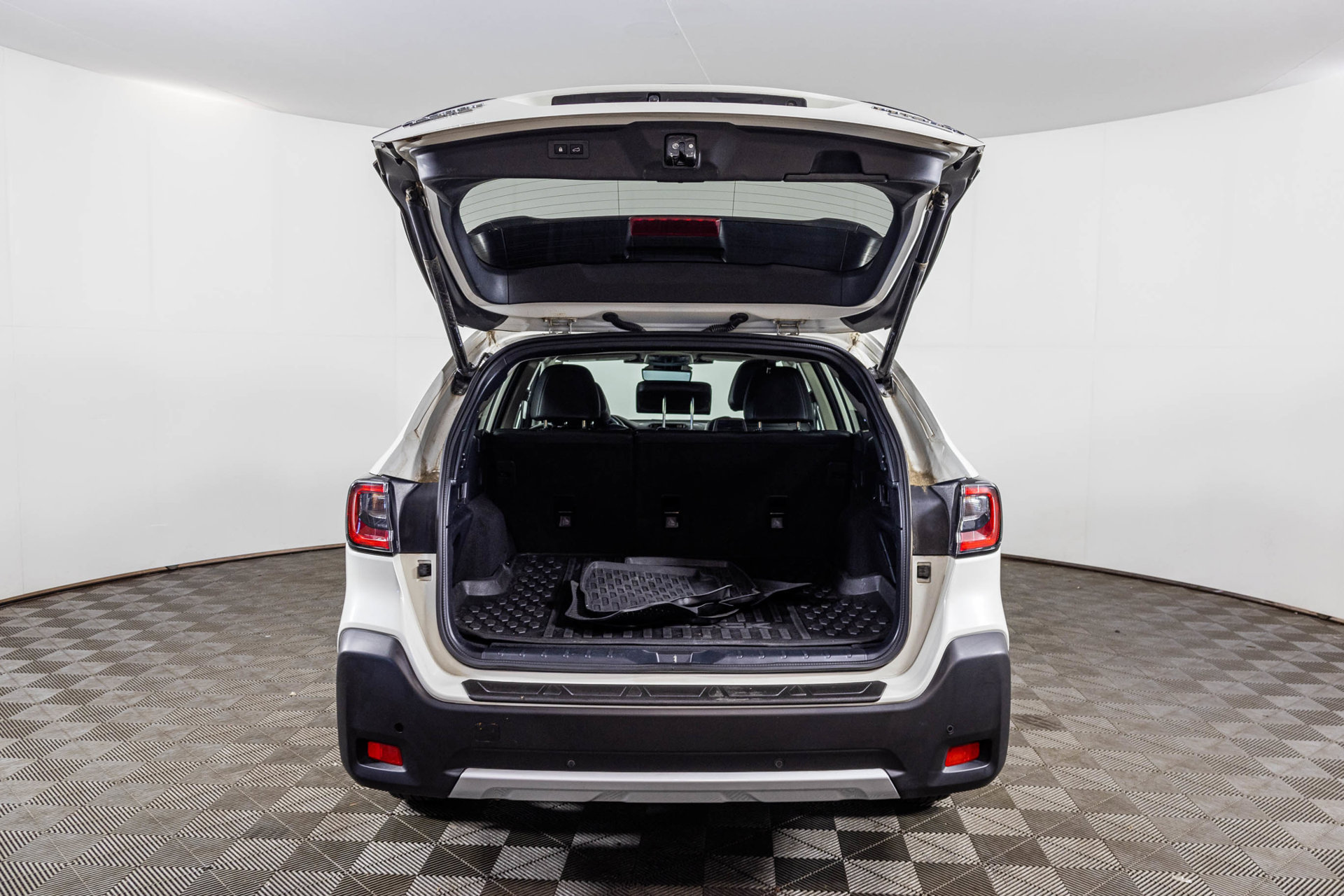 Used 2024 Subaru Outback Touring XT AWD/4WD image 45