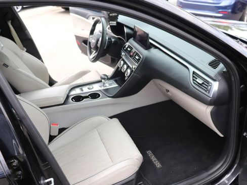 Used 2022 Genesis G70 2.0T w/ Prestige Package RWD image 14