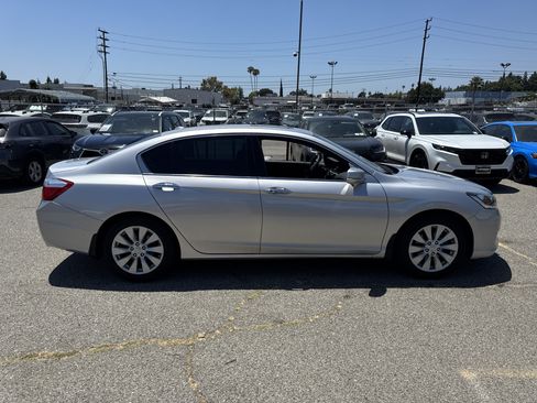 Used 2015 Honda Accord EX-L image 3