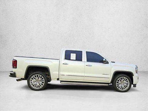 Used 2018 GMC Sierra 1500 Denali w/ Denali Ultimate Package AWD/4WD image 3