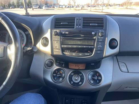 Used 2010 Toyota RAV4 Limited image 20