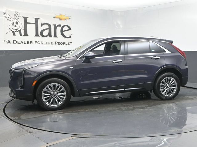 Used 2024 Cadillac XT4 Premium Luxury w/ Cold Weather Package AWD/4WD image 38