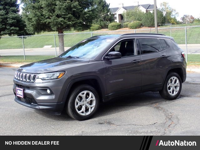 Used 2024 Jeep Compass Latitude AWD/4WD image 1