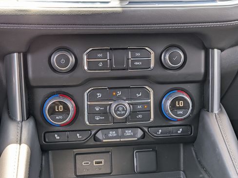 Used 2024 Chevrolet Tahoe Z71 AWD/4WD image 15
