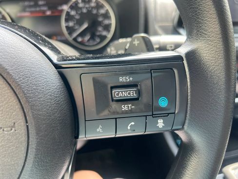 Used 2023 Nissan Rogue SV AWD/4WD image 26