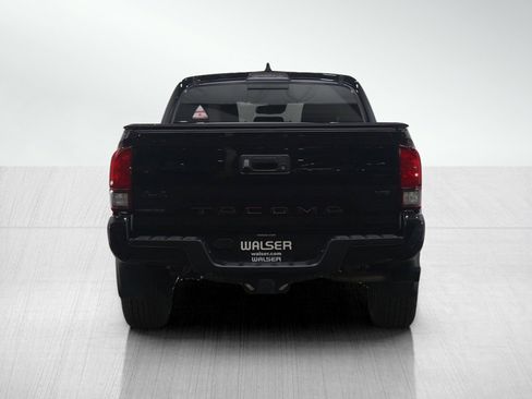 Used 2021 Toyota Tacoma SR5 w/ Trail Edition image 4