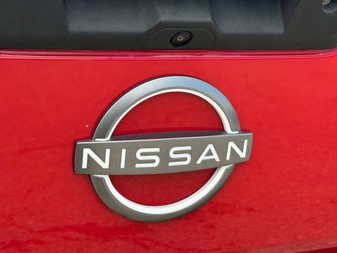 Used 2022 Nissan Frontier SV RWD image 21